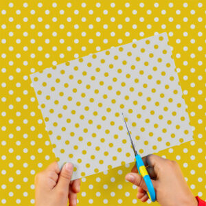 Cartulina Lunares Amarillo-Blanco 50x65cm  x 10un EI2602-21